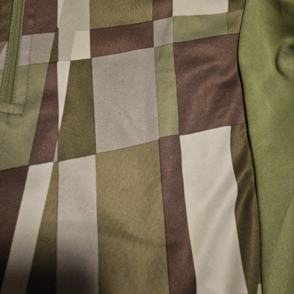 Sugoi half zip sport shirt size M - Picture 7 of 10